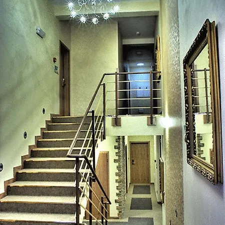 Rokoko 3*