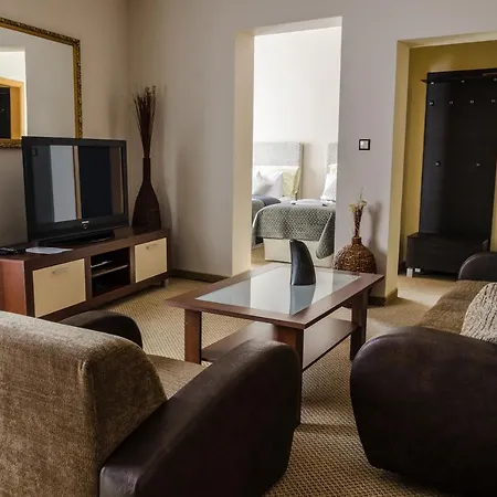 Rokoko מלון קושיצה